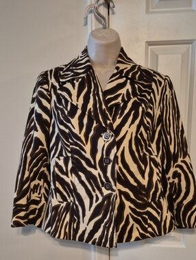 Rafaella Zebra-Print Cropped Blazer in Black & Cream